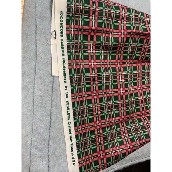 Vintage Concord Fabrics Plaid Cotton Fat Quarter 18x22 Red & Green Print Sewing - Picture 4 of 9